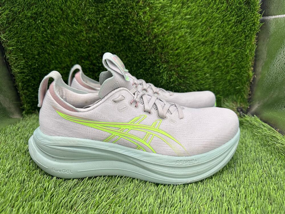 Asics Gel-Nimbus 28 1012B899 Athletic Sneaker Womens 9 Gray Knit Jogging Running